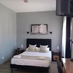 Astoria Hotel 2*