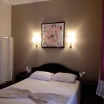 Astoria Hotell 2*