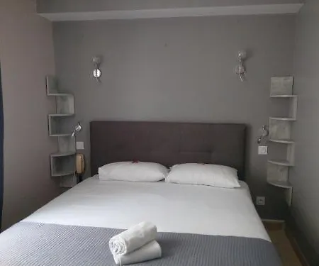 Astoria מלון קרקסון