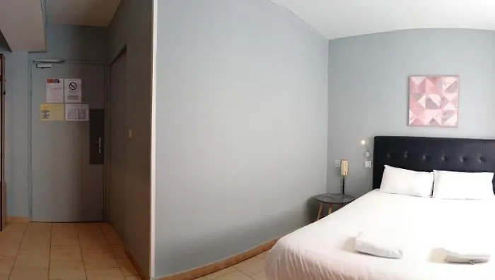 Astoria מלון קרקסון