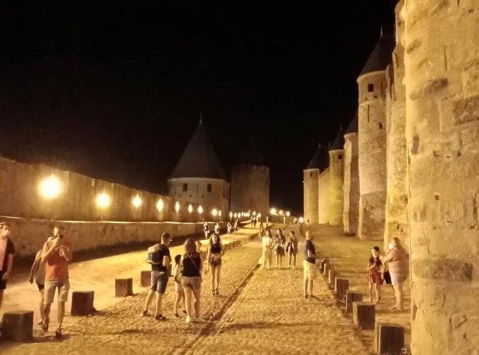 Astoria 2* קרקסון