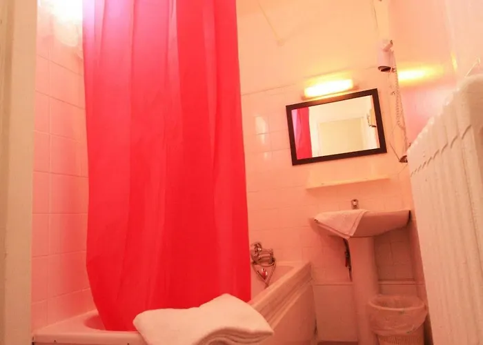 Astoria 2* קרקסון