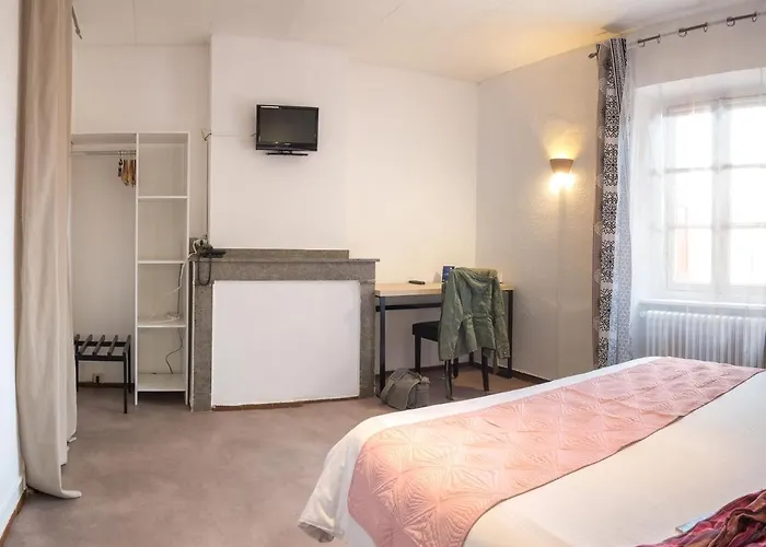 Astoria מלון קרקסון