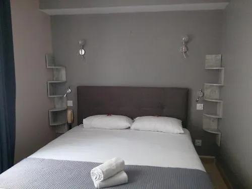 Astoria מלון קרקסון