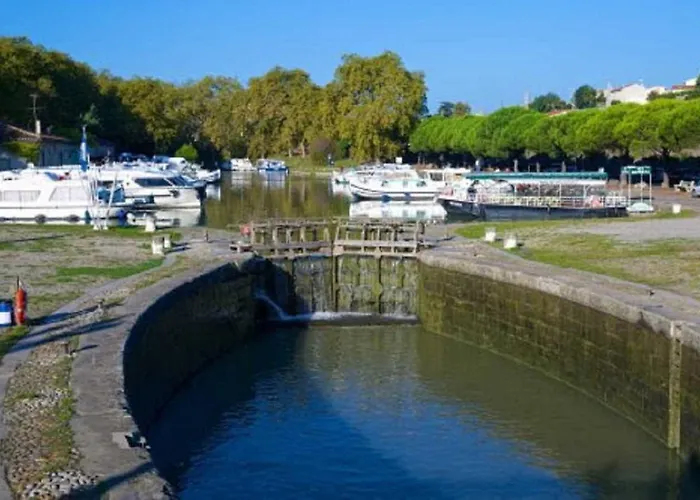 Astoria 2* קרקסון